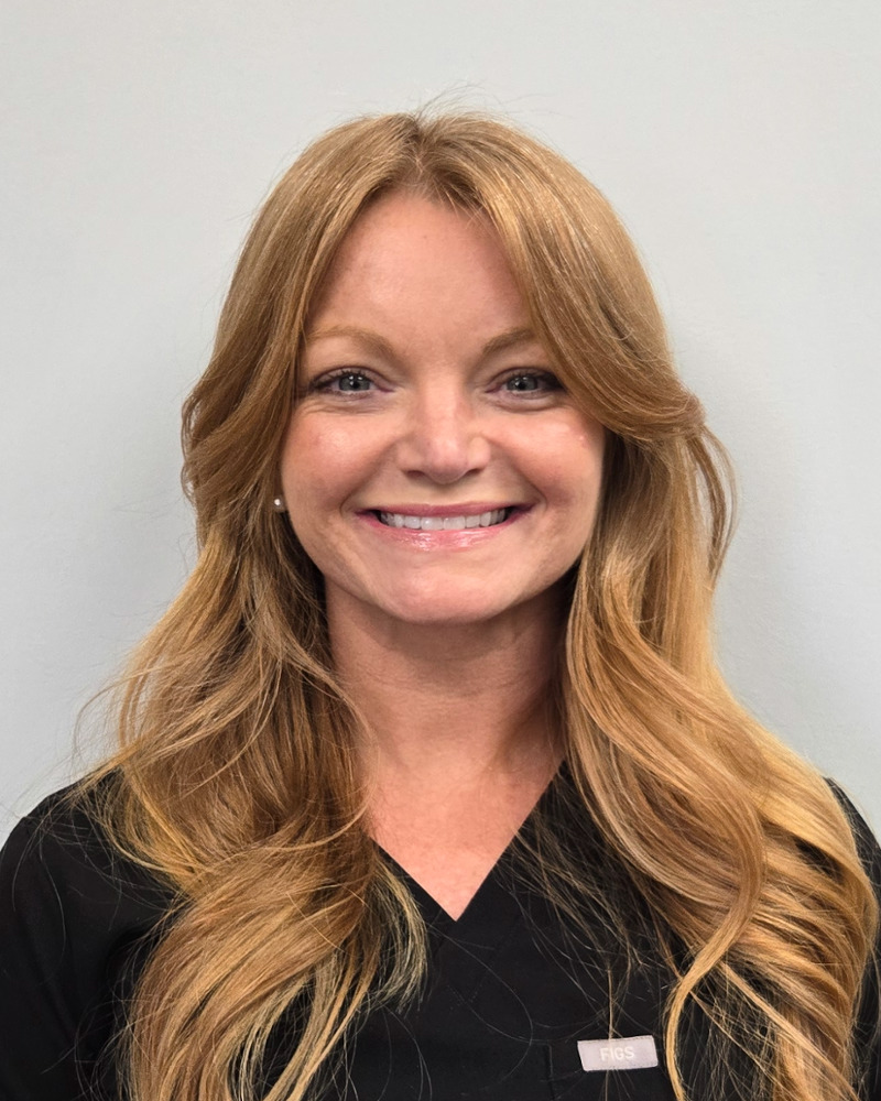 Nikki Holmes Dental Hyginiest